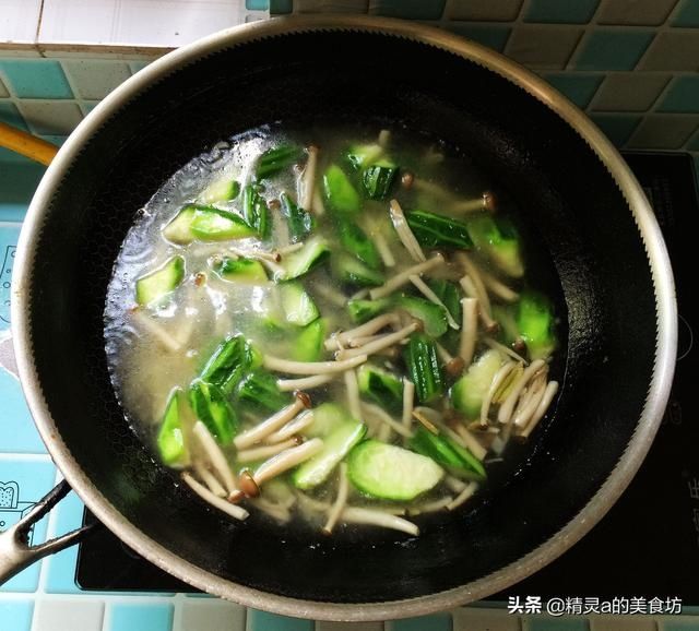 汤水|对付秋燥必喝的汤,3样食材煮一锅,清甜鲜美,好喝无负担身体棒