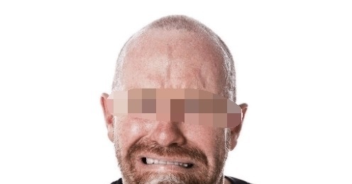 子宫切除术|43岁妈妈非要生二胎, 儿子跪地求妈妈别生, 孩子刚出生全家都哭了