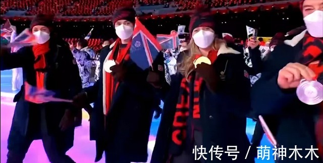 中国结|冬奥闭幕式现场太嗨:谷爱凌苏翊鸣同框,中国结折柳展东方底蕴