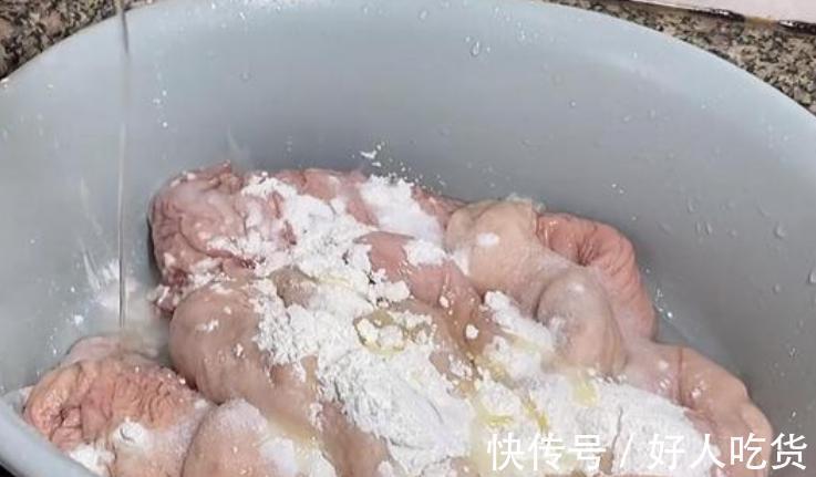 香味|教你卤肥肠的做法,配料齐全,汁香味浓满口香,一口冒油