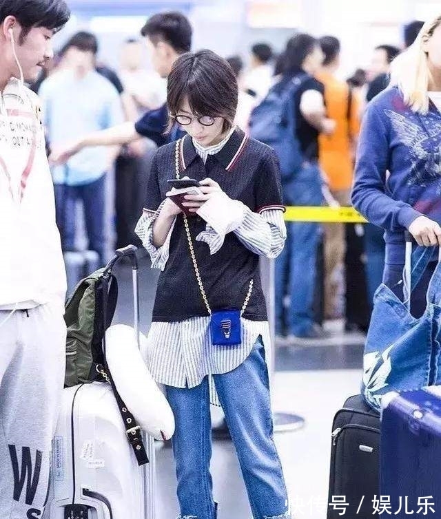 朴孝敏|衬衫不管单穿还是叠穿都美爆了!拿下一件轻松玩转冬季混搭风