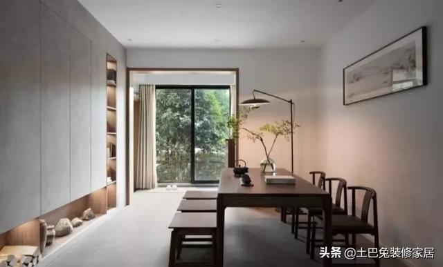 大衣柜|客厅一定要放沙发和茶几的现在都流行这样装啦