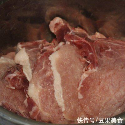 好吃下饭的红烧葱烤大排几分钟就学到手