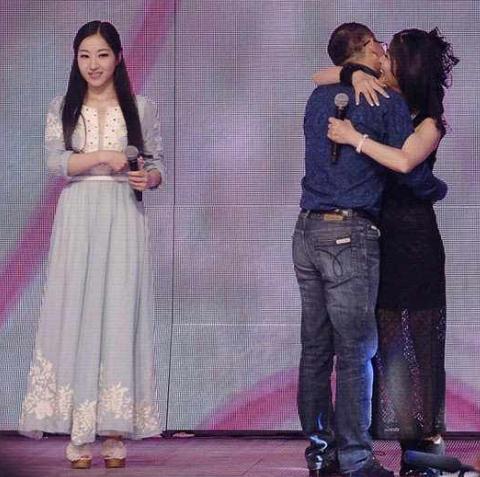 非誠勿擾：51歲阿姨被34歲小伙牽走，時隔5年現狀令人唏噓