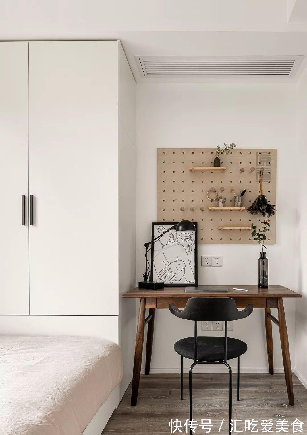 复古|109平新房装修设计,复古怀旧,一进客厅,也太有范了!