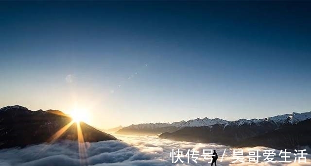 达瓦更扎|「达瓦更扎」观一场雪山云海盛宴