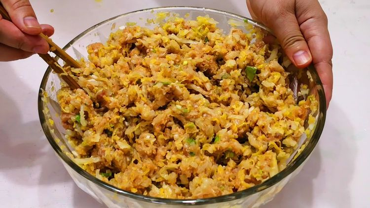 饺子好吃不在褶上,调馅是关键,教你6种饺子馅调法,拿走不谢