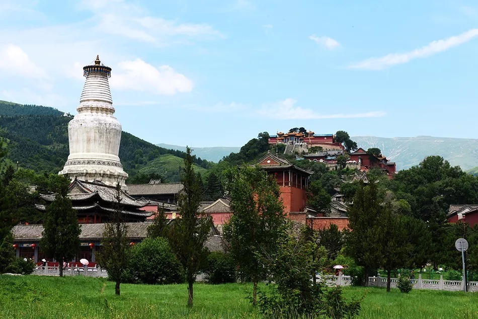 地藏菩萨|登佛教四大名山，寻人生四种境界！