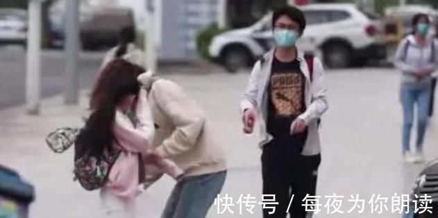 青春期|女孩来“初潮”浑然不知，女子暖心帮助获赞无数，网友暖心阿姨