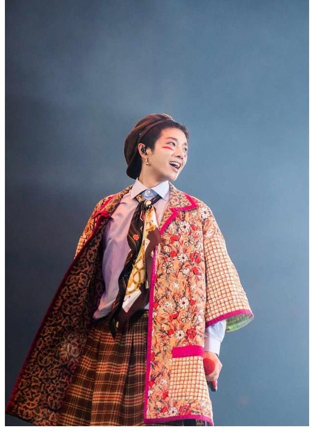 廠牌|“2021華晨宇火星演唱會(huì)”強(qiáng)勢(shì)官宣 游樂(lè)園開(kāi)唱再解鎖新模式