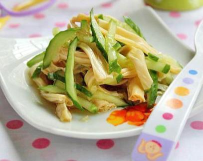 美食推荐莴笋焖腊肉,腐竹拌黄瓜,香椿拌黄豆,米酒鸡翅