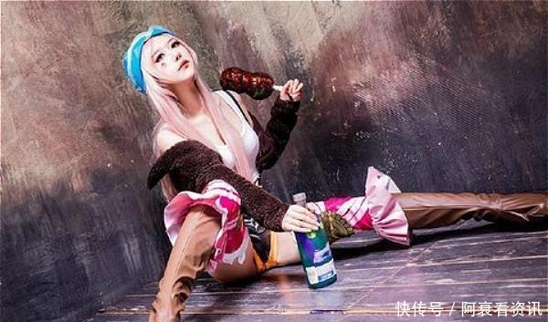 真人版|海贼王真人版你们见过吗娜美神还原，女帝美若天仙！