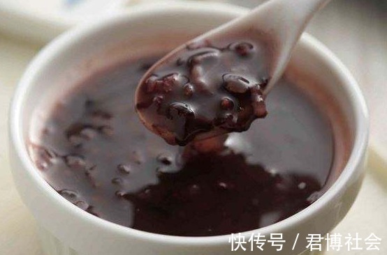 鲜牛奶|女性一定要学会爱自己,多吃这几种食材,不掉发,气色更好