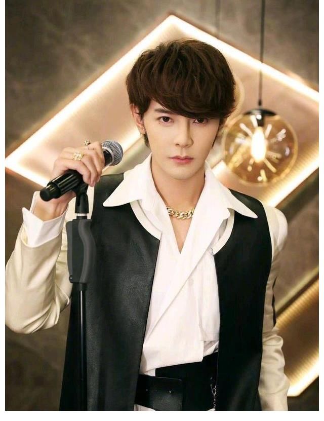 《追哥》2內涵《披哥》，誰給的自信？網友：狗尾續貂？