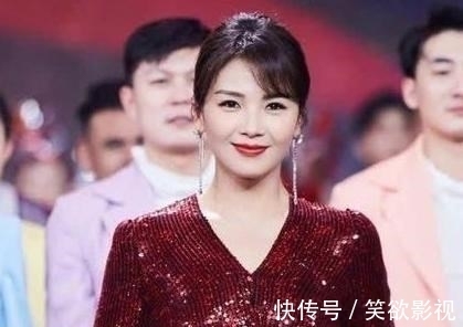 佟丽娅|刘涛主持《披荆斩棘的哥哥》,被网友喊话:你有没有主持证件