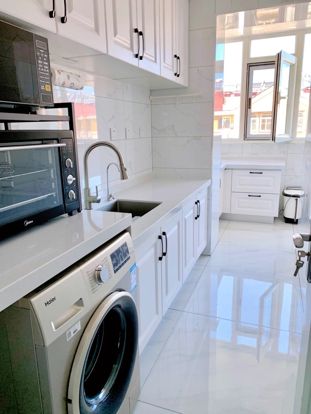 颜值担当|她家全屋不吊顶,只走石膏线,墙面不造型,只刷乳胶漆,温馨耐看