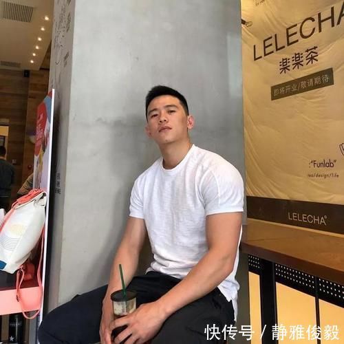 荷尔蒙|荷尔蒙爆棚的肌肉型男，颜值高还有腹肌和胸肌