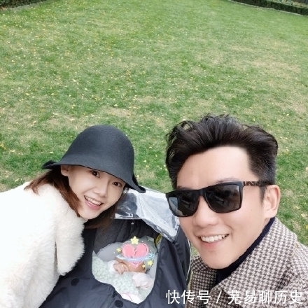 《奔跑吧》路透生图来袭,baby穿娃娃领明艳动人,郑恺搭公交甜蜜追妻