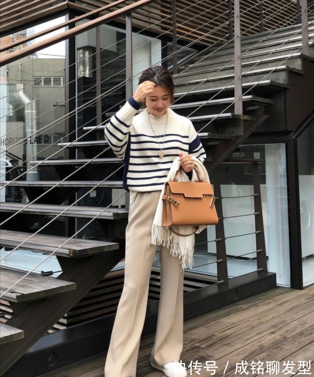 颜色|适合大龄宝妈的精致穿搭,简约随性又保暖,每一套都好看又显年轻