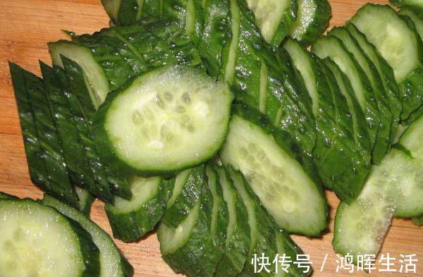 黄瓜|晚餐我爱上了吃它，连续吃了两周，宿便排空去油腻，重新瘦回S码