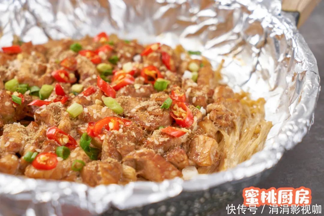 金针菇|随手一焖就成,连锅都不用洗!香哭了!