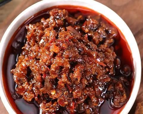 居然|中国鼎鼎有名的“四大名酱”,居然没有老干妈,看看你吃过几种