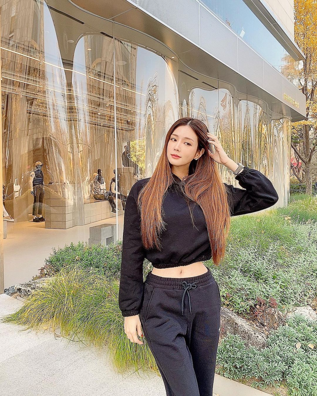 美女|美女无惧气温低, 时尚大气长大衣, 完美穿搭身上披