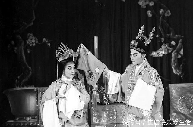 叶兆言深情悼亡母,93岁姚澄去世前还在考60岁学生