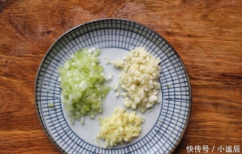 首次公开老妈秘制牛肉辣酱配方,吃了20多年,依旧没吃腻