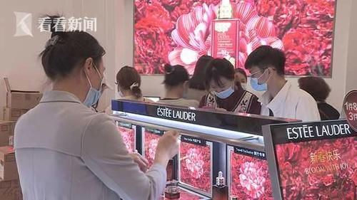 免税店吸金超15亿!顾客:限购限制了我的消费力