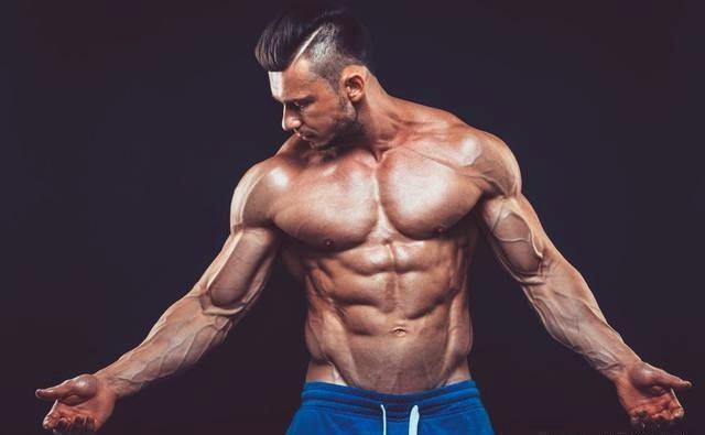 胸肌|上斜卧推末尾,加入1个哑铃飞鸟动作,更有效刺激上胸肌肉