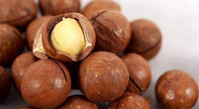 发育|家长经常给孩子吃三种零食,对孩子的身体发育有好处,家长们很注意他们