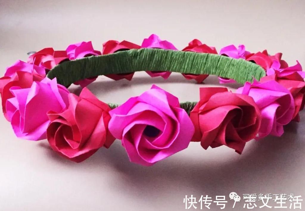 一张纸就能折的玫瑰,放几枝在家中,人见人夸!