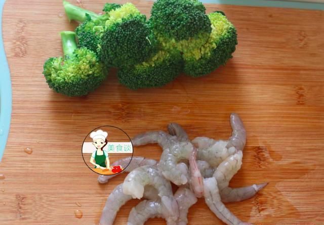 西兰花|想吃又怕胖?晚餐这样吃,简单营养,敞开吃还不长胖,就这么简单