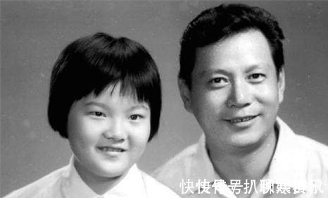 喝咖啡$洪晃:说说我父亲,一个有钱人家的公子哥,每天开着轿车去喝咖啡