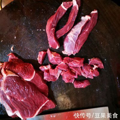 牛肉|每次做这道猪肚牛肉冻，隔壁小孩都会来敲门