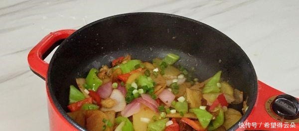 洋葱炒土豆片的做法,营养美味