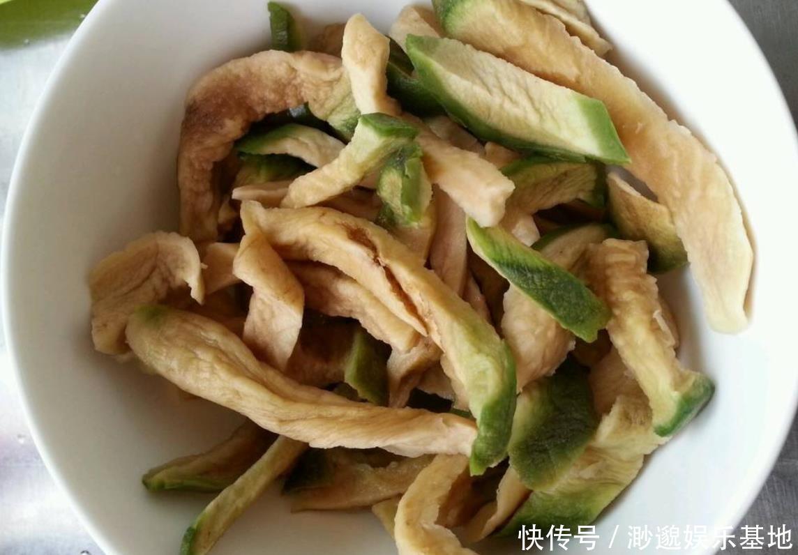  上一年|教你秘制萝卜干的配方和做法，香辣脆爽，放上一年都不会坏