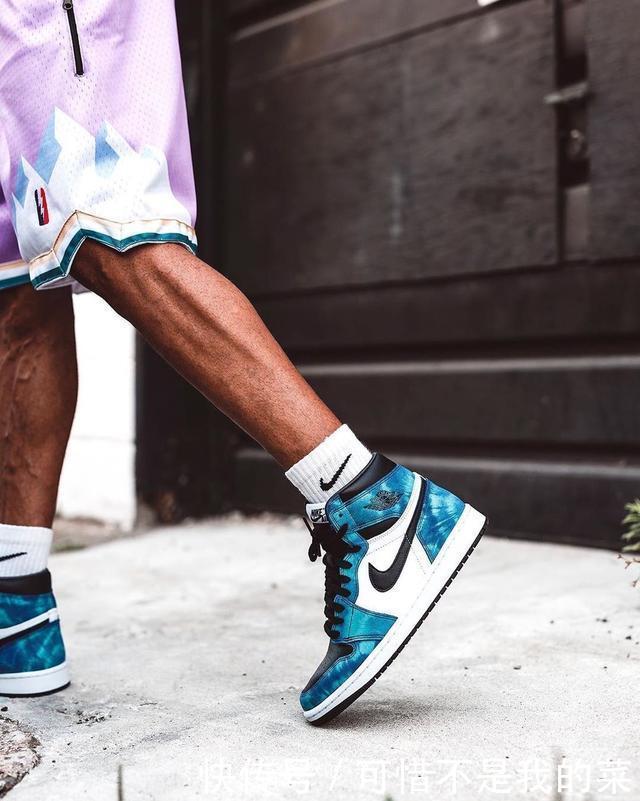 今年AJ1一共发了多少双最贵一双暴跌几万！最便宜的你想不到