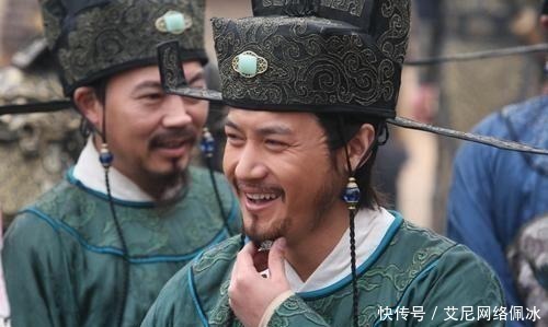 苏大人&苏东坡吹牛过头,高丽使者给路人出了一上联,苏东坡机智对出下联