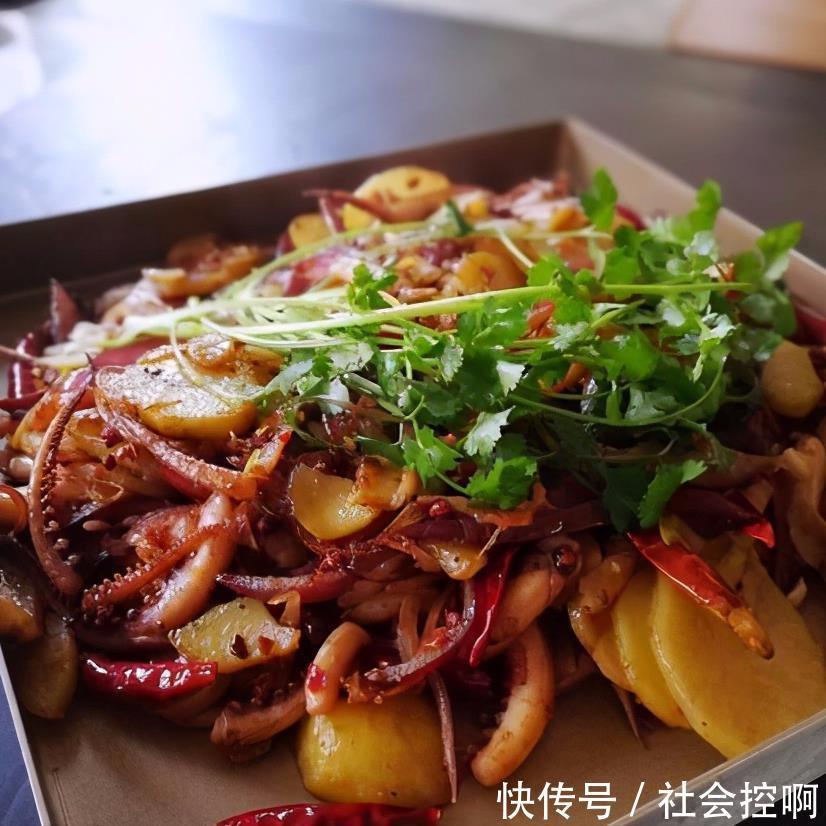 女性想要身体好,推荐常吃3种美食,补充营养,身体棒棒哒