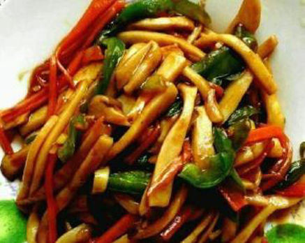  豆鼓|美食优选：干煸肥肠，豆鼓排骨，青椒拆骨肉，香辣杏鲍菇丝的做法