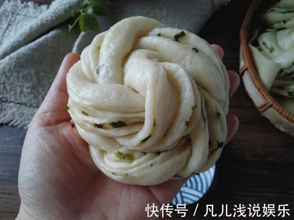 老面|面食想要软，不能只放酵母，加它做，一捏成球一放成棉，凉了都软