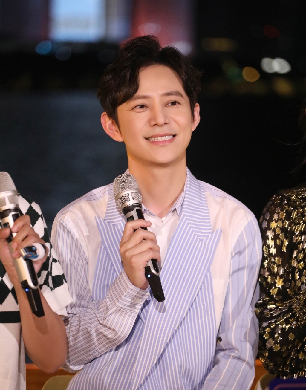 快本主持人大變動(dòng),再敬業(yè)何炅也難以挽回失去民心