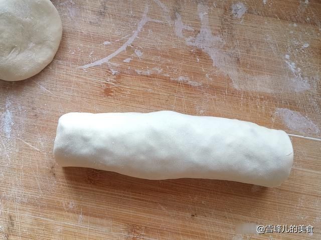 冬天，多吃萝卜营养好，卷卷蒸一蒸，皮薄馅大太好吃了，别不懂