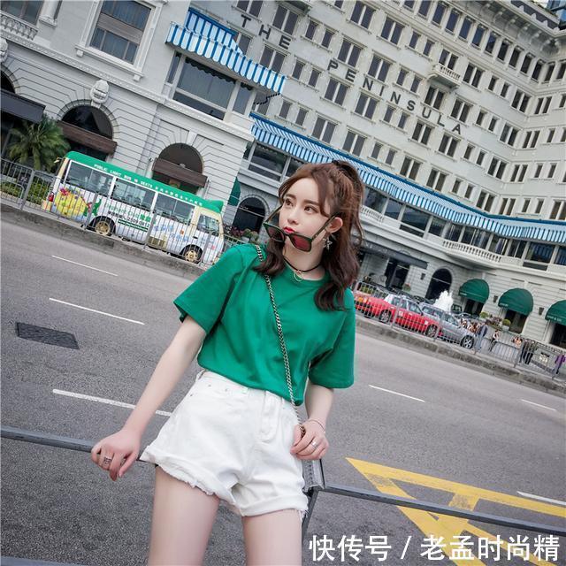 百搭 年轻的姑娘们,一件舒适又时尚的T恤,给你无限魅力