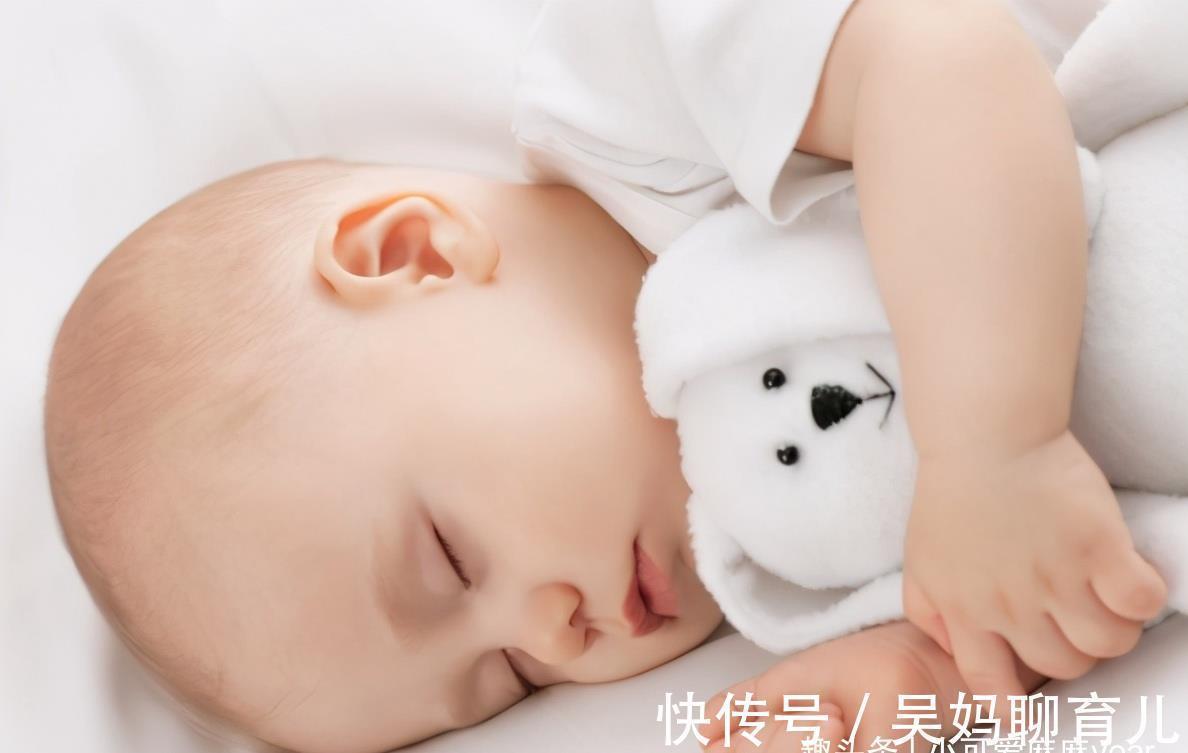 大脑|孩子睡觉时有这3个反应，说明大脑发育好，长大后智商不会低