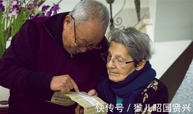 爱情故事#法国8旬老太孤身50余年,只为等中国初恋,82岁时两人终成眷属