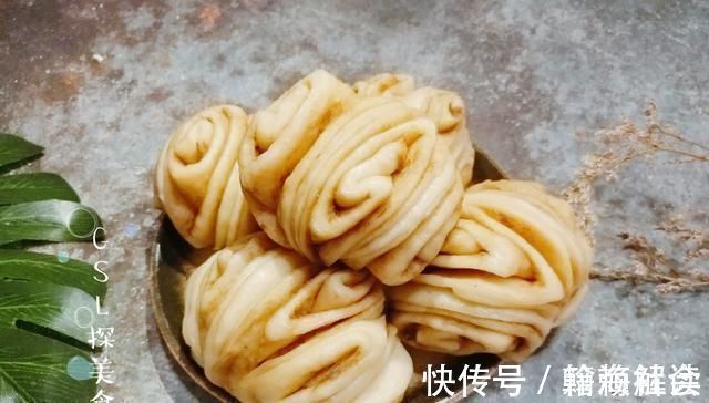 馒头吃腻了,试试这个面食,筋道咸香,连吃三个都不够