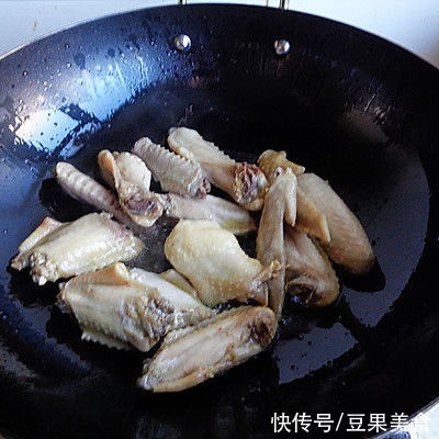 鸡翅|这道土豆烧鸡翅太销魂，连吃3天都不腻